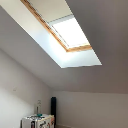 Quarto Com Banheiro Privativo M
